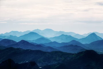 Fotobehang Uitzicht op bergen vanaf Corcovado, Rio de Janeiro, Brazilië © earlytwenties