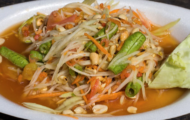 Papaya salad hot and spicy