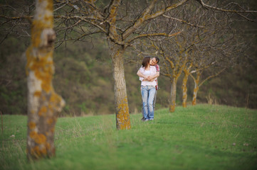 Kiss under Tree