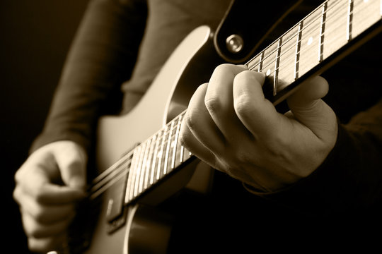 guitarist hands