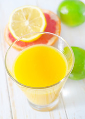 juice with fruit