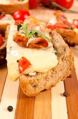 Melted cheese sandwich