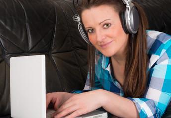 woman with earphones