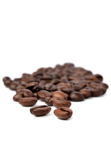 Naklejka premium Coffee beans isolated on white background