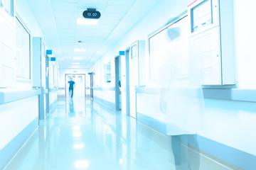 Obraz premium modern hospital corridor. Movement of medical personnel.