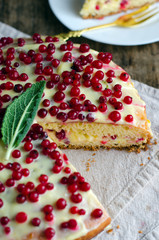 Brioche with currants