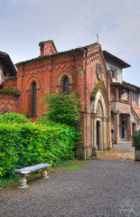 Fototapeta na wymiar Gotycki kościół św. Grazzano. Emilia-Romania. Włochy.