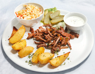 beef with roasted potatoes