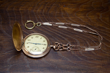 Taschenuhr mit Kette