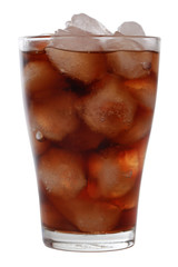 Cola in einem Glas mit Eis