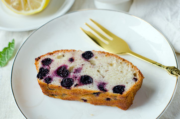 Cake with black-currant