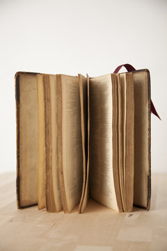 Altes Buch