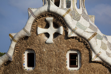 Naklejka premium Entrance pavilion to park Güell, Barcelona, Catalunya, Spain