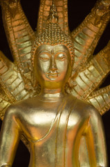 タイの黄金仏像
