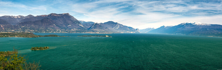 coast of garda lake, desencano, italy (La Rocca, Isolda di san B - obrazy, fototapety, plakaty