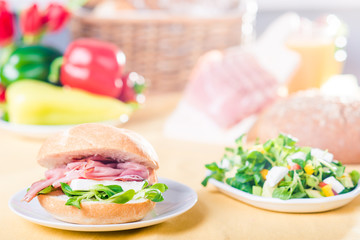 Breakfast foods and drinks