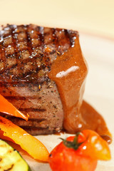 steak with grilled vegetables
