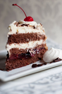 tort na talerzu