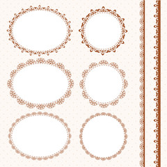 Set of lacy napkins