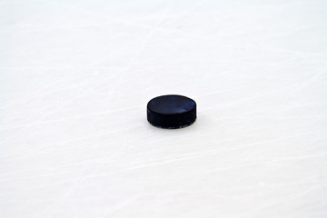 ice hockey puck