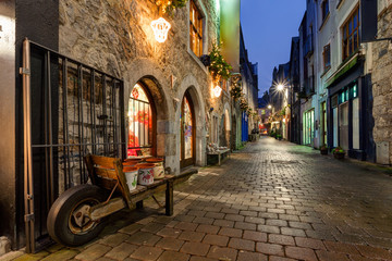 Fototapeta Old city street at night obraz