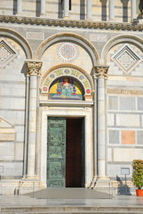 Fototapeta premium Italy, Pisa: baptistery door.