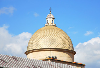 Pisa: cupola at the monumental cemetery.