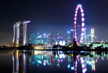 Fotobehang Singapore city skyline at night © leungchopan