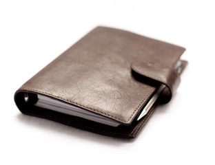 agenda de cuir brun fermé