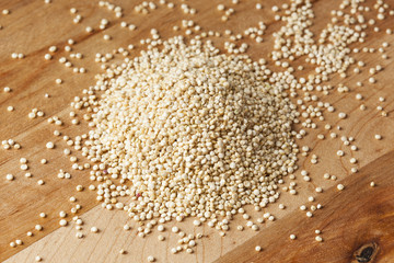 Raw Organic Quinoa Seeds
