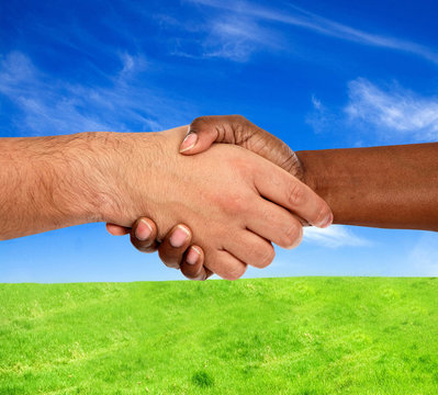 Handshake interracial