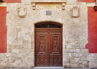 Fotobehang Artistiek monument Nice Door in Historic Monument