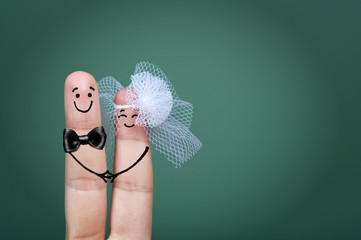 bride and groom fingers