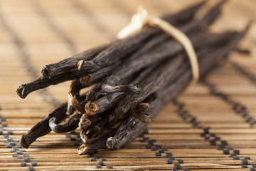 Fresh Brown Organic Vanilla Bean