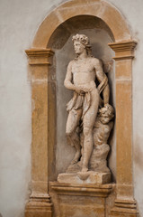 statue château de Courcelle Metz