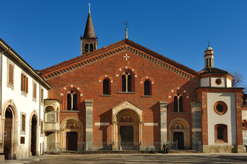 Fototapeta na wymiar Milan Kościół Sant Eustorgio