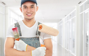 painter working