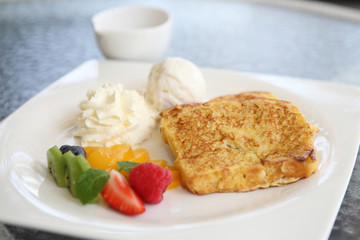 french toast with ice cream and fruit