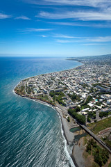 Fototapeta na wymiar Widok z lotu ptaka Saint-Denis - Reunion