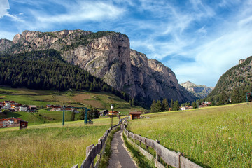 paesaggio dolomiti