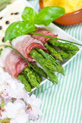 Asparagus with speck
