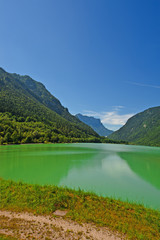 Naklejka na ściany i meble Lake in the Alps