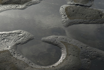 Obraz premium Steinformationen am Strand von Famara in Lanzarote