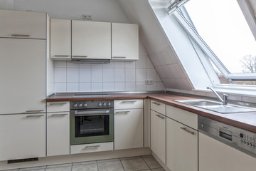 K&uuml;che, Einbauk&uuml;che, Neubau, Dachwohnung