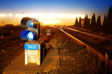 The tracks in the night