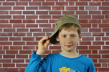 Junge mit Basecap