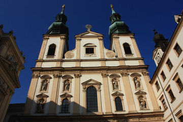 Fototapeta na wymiar Wiedeń, fasada kościoła Jezuitów
