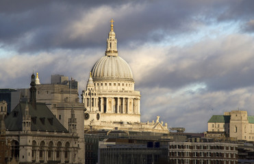 Fototapeta na wymiar St Paul Cathedral w Londynie