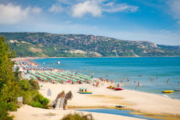 Golden sands beach in Bulgaria. - obrazy, fototapety, plakaty