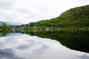Fototapeta na wymiar Lago di Ghirla